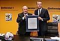 Continental AG wird ein Offizieller Sponsor und exklusiver Reifenpartner der FIFA WM 2010™ Südafrika.